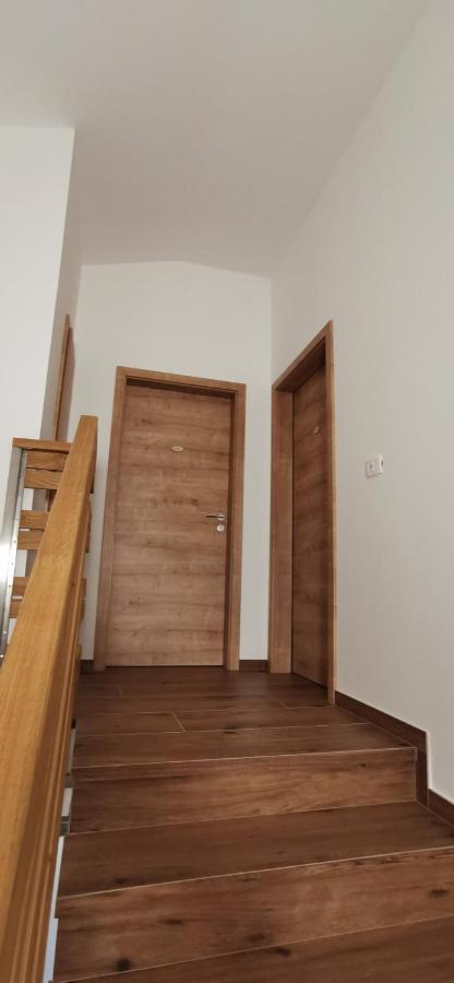 Apartmaji Tmaynka